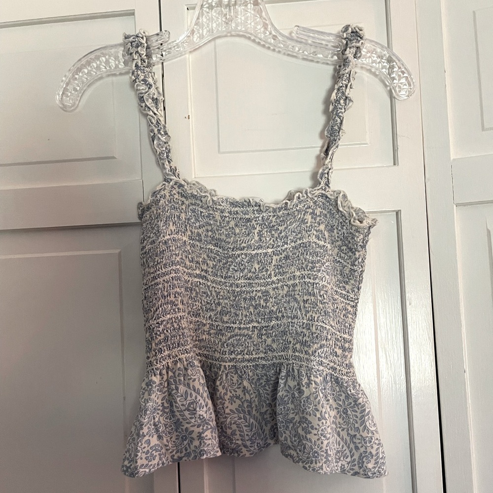 Elasticized tank in paisley pattern